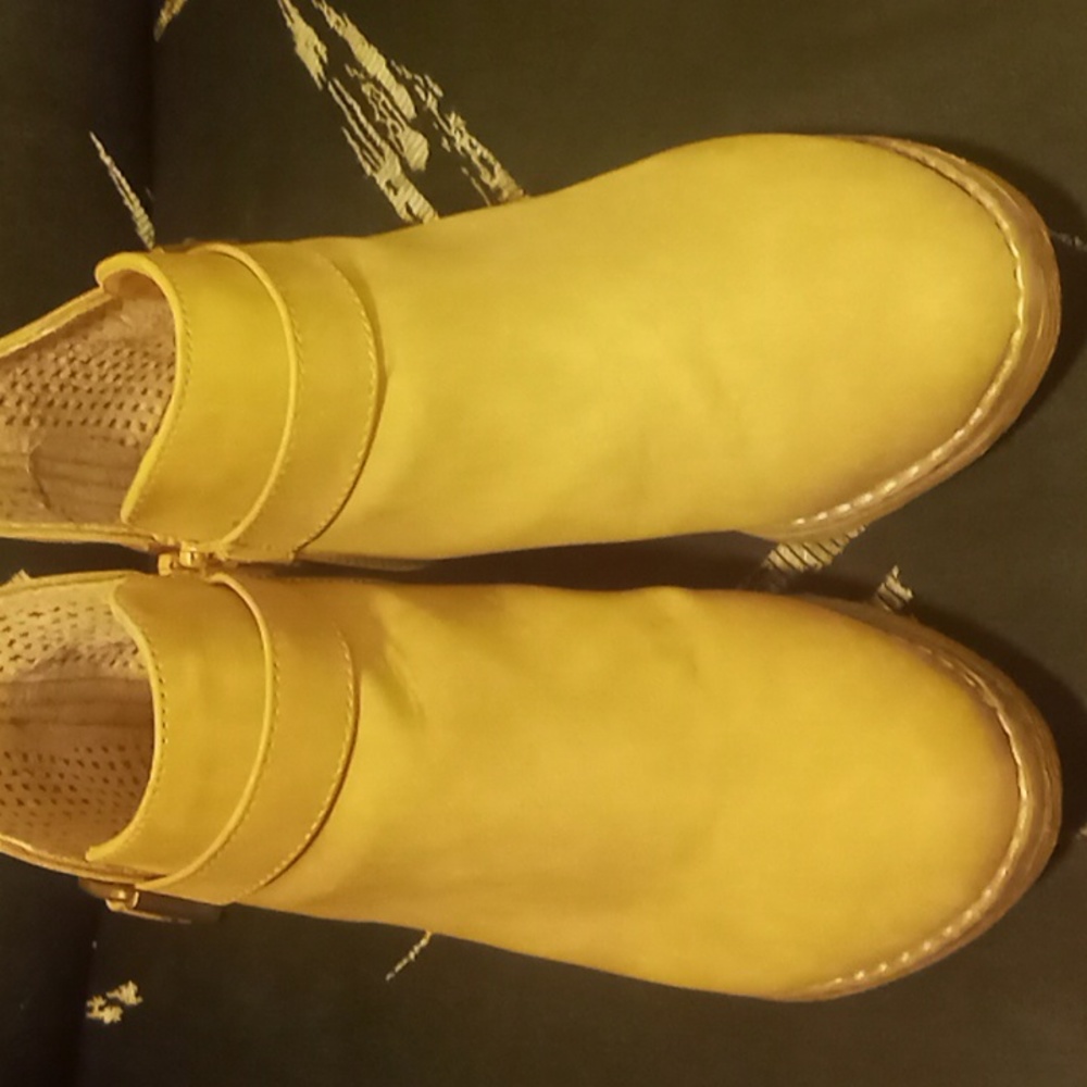 Really nice Booties - Picture 5 of 5